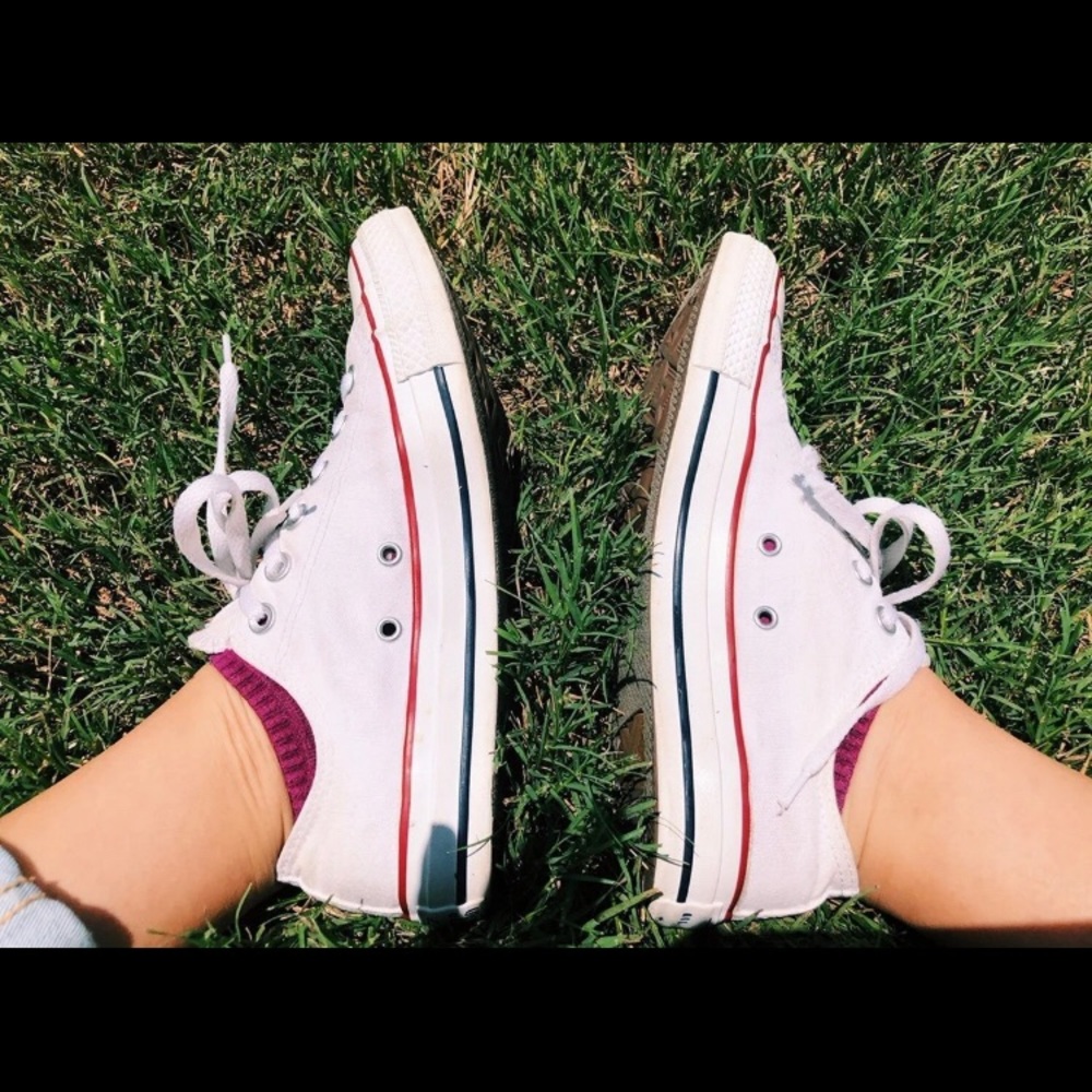 converse white chuck taylor low top shoes sneakers